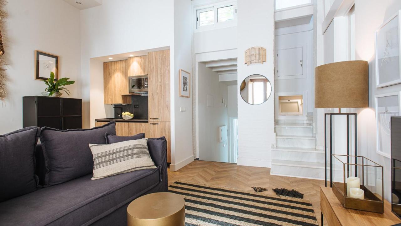R26 Suites Sevilla Экстерьер фото