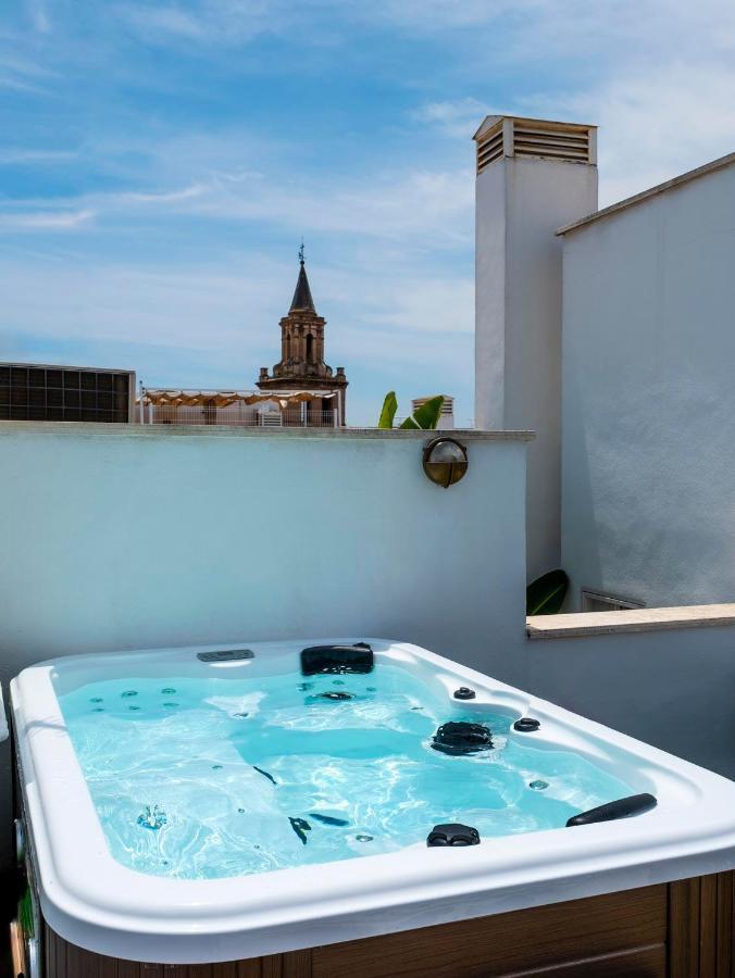 R26 Suites Sevilla Экстерьер фото